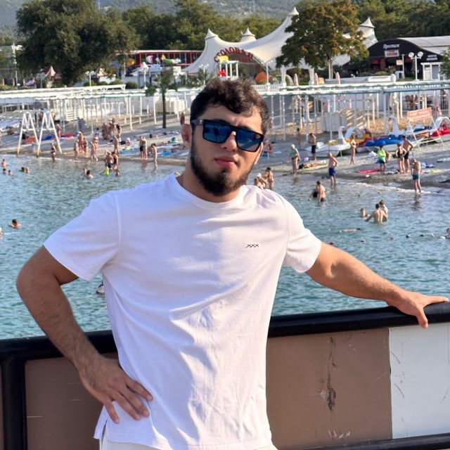 Фото менеджера